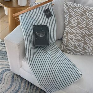 Artisan Feather Knit Throw - White & Teal Stripes
